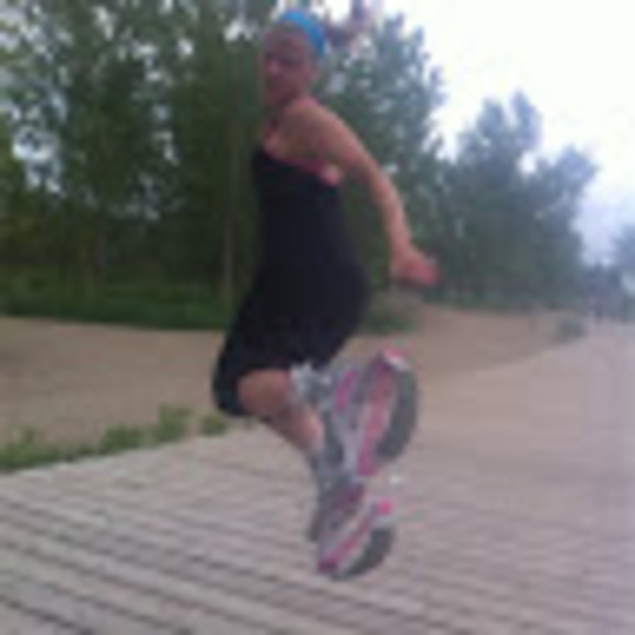 Meet your Posher, Christie - Picture 1 of 1